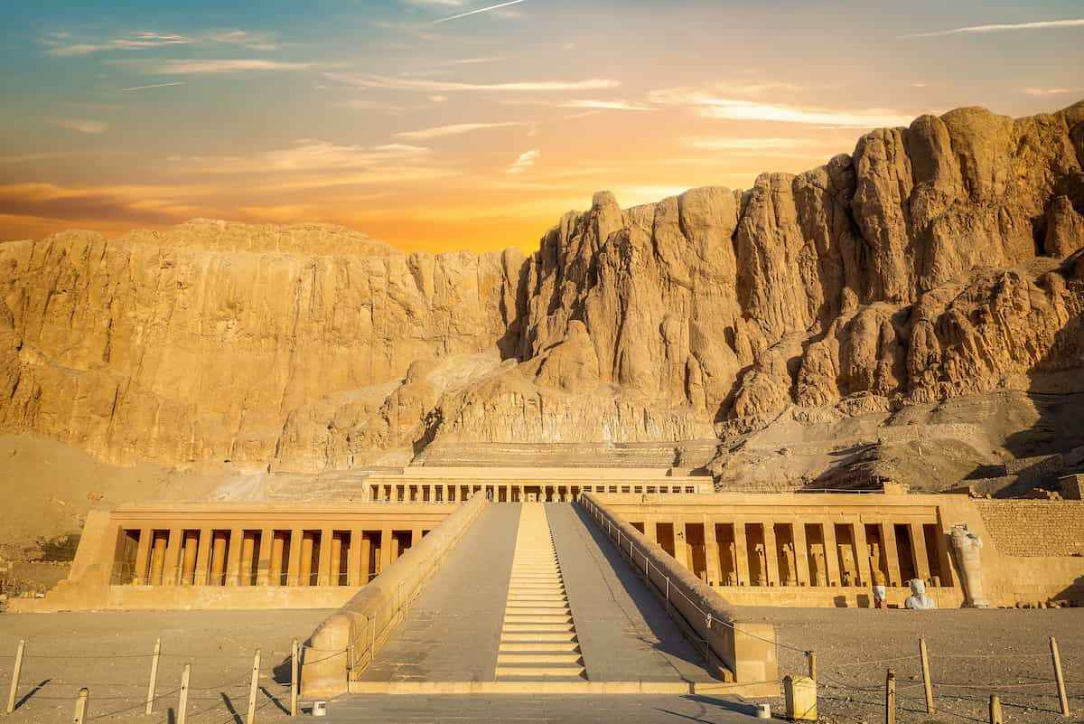 valley-of-the-kings-egypt-royal-necropolis-geo-ancient